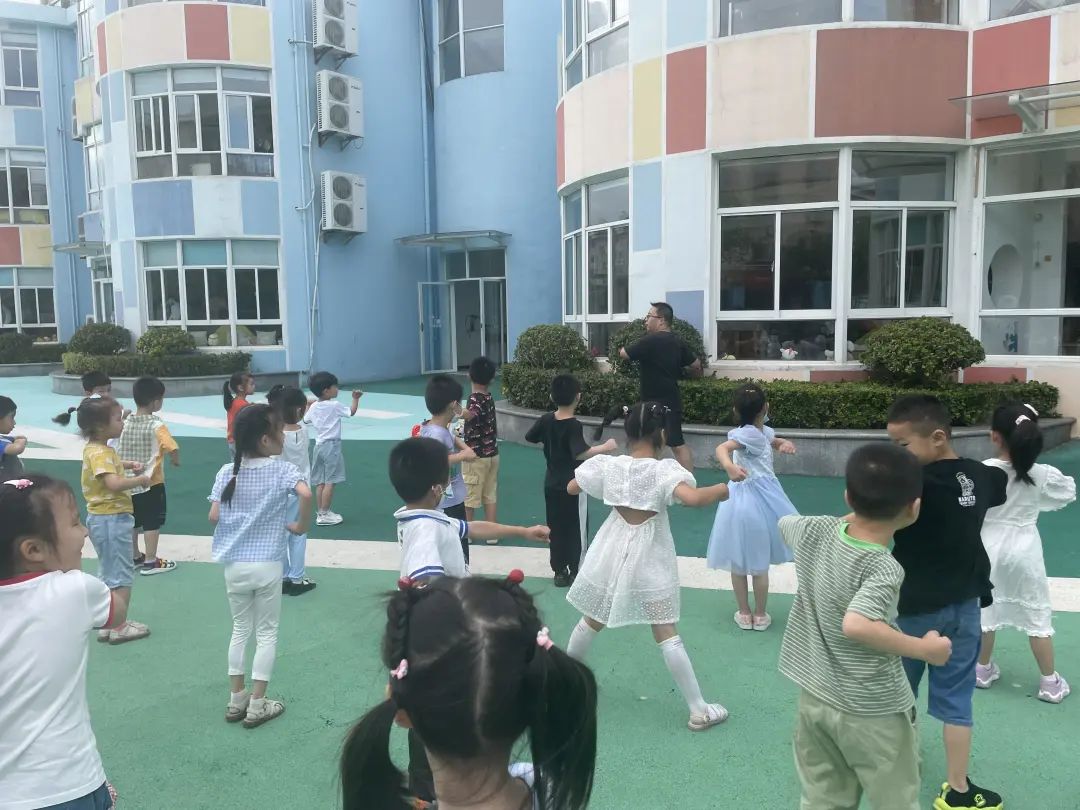 游戲足球怎么玩_ps足球游戲哪個(gè)好玩_足球的游戲